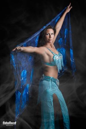 belly dancer brunette